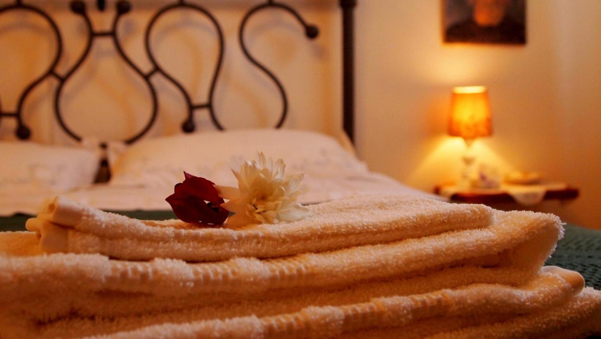 Agriturismo La Terra Valiano Szoba fotó