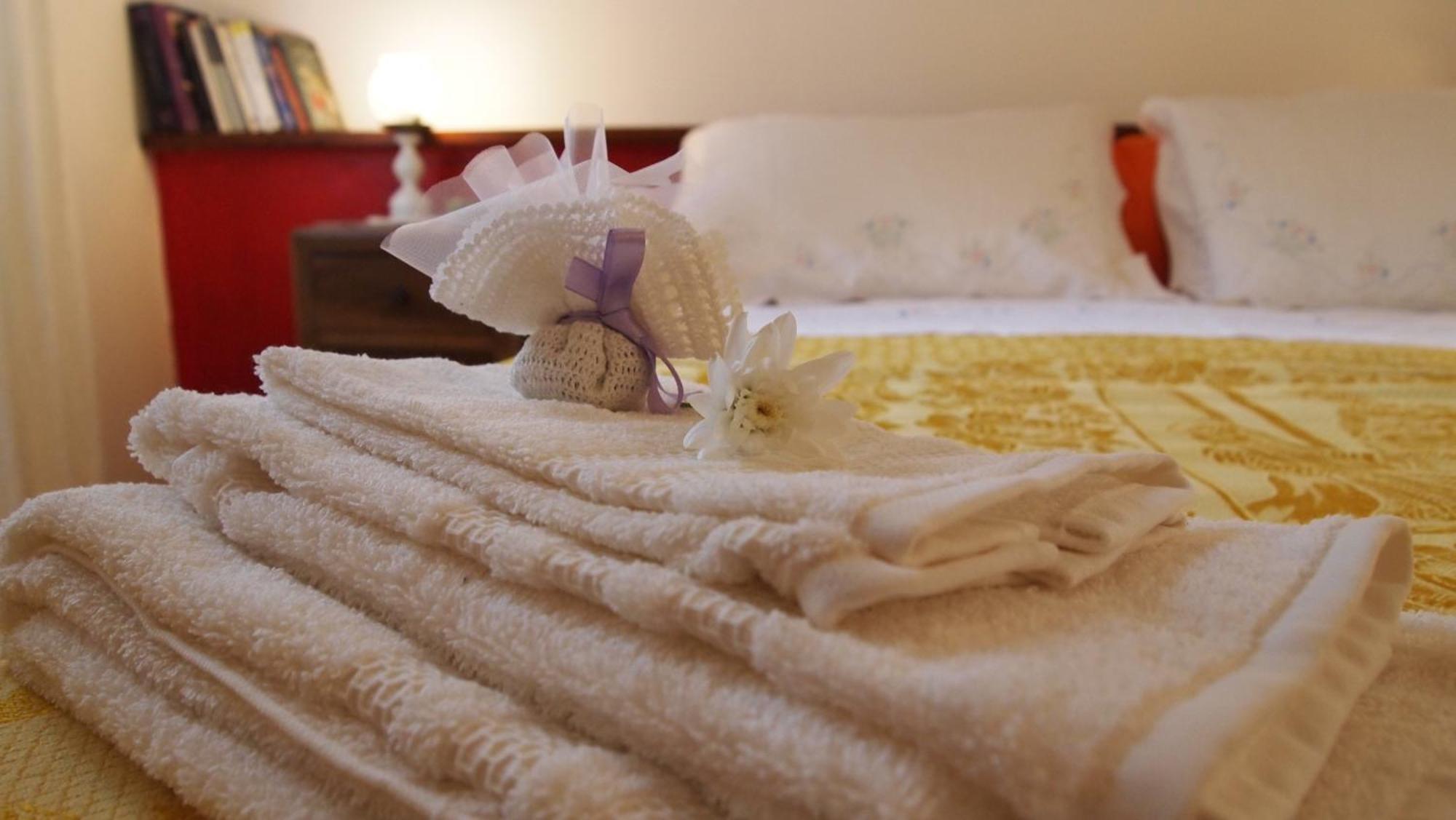 Agriturismo La Terra Valiano Szoba fotó