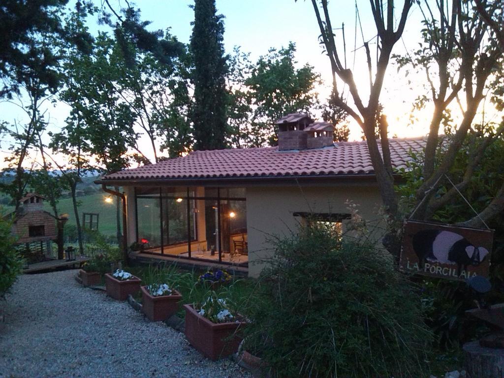 Agriturismo La Terra Valiano Kültér fotó